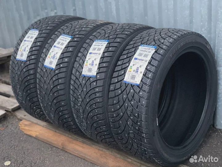 Triangle IcelynX TI501 235/45 R18