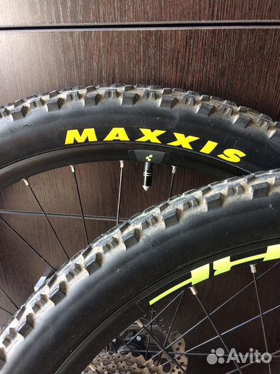Покрышки для велосипеда 27.5