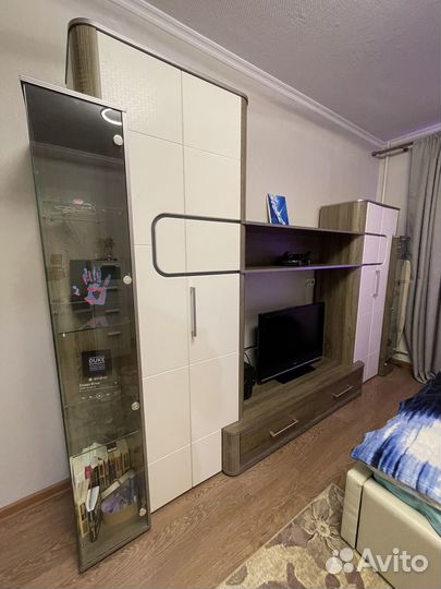 Стенка в гостиную