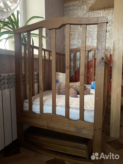 Детская кроватка