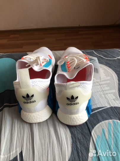 Кроссовки adidas