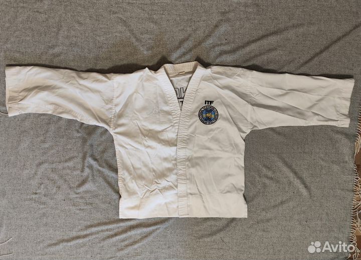 Добок для тхэквондо 160, шлем, футы, защита голени