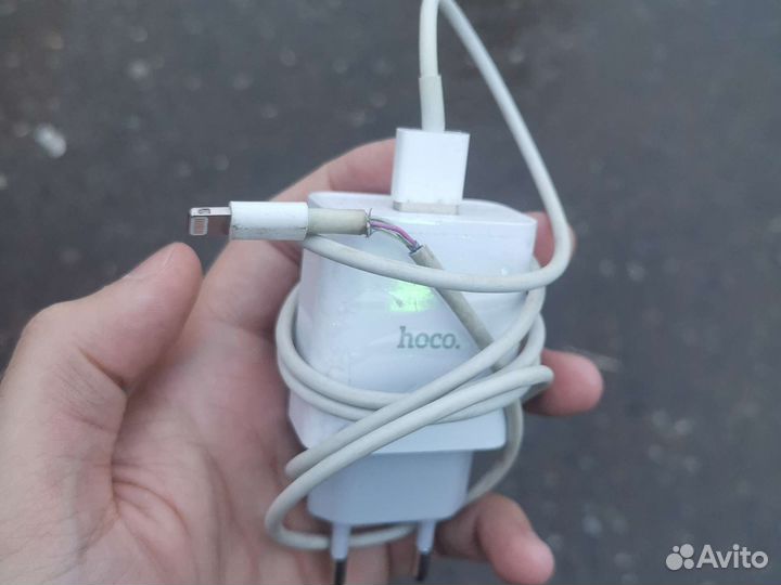 Зарядка на iPhone