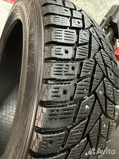 Dunlop SP Winter Ice02 245/45 R19 и 275/40 R19