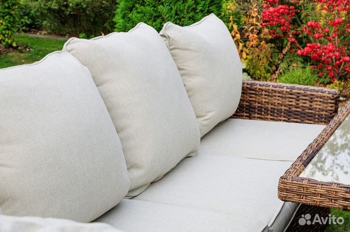 Комплект мебели из искусственного ротанга