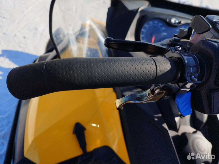 BRP Ski-Doo Skandik WT 600 E-TEC +прицеп