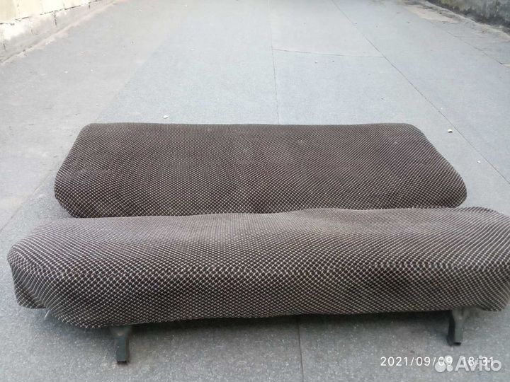 Заднее сиденье