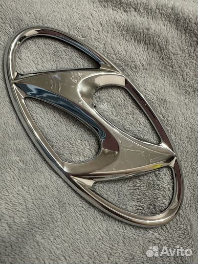 Эмблема шильдик Hyundai