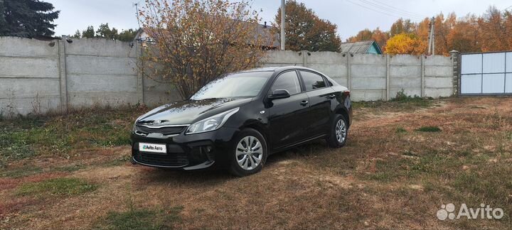 Kia Rio 1.6 AT, 2018, битый, 182 000 км