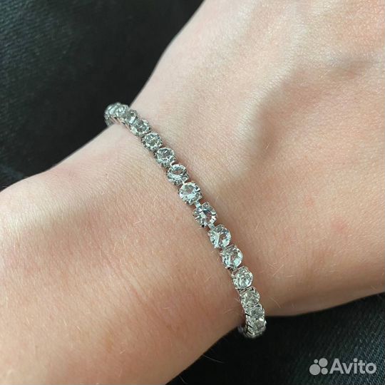Браслет с фианитами сверкающий