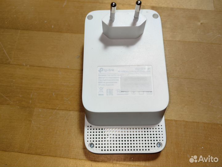 Усилитель Wi-Fi сигнала tp link AC1200 RE300