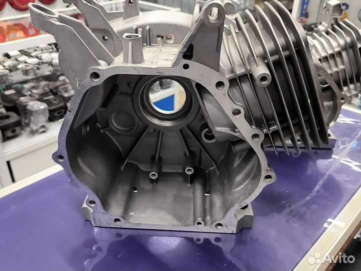 Картер двигателя 168F, 192F, головка цилиндра