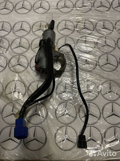 Замок зажигания с ключом Subaru Forester SF5