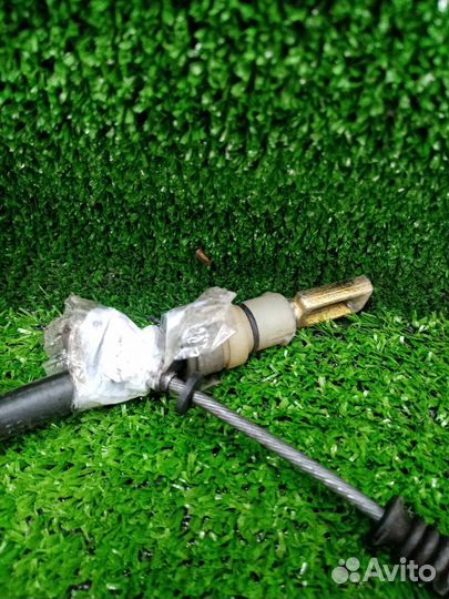 Тросик ручника Audi A4 B6 BDV 2004