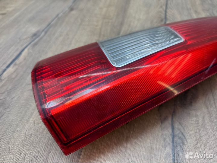 Фонарь правый Volvo V70 SW 2.4 B5244S 2003