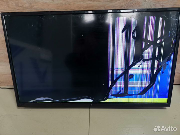 Телевизор Dexp H32F7000 (Разбор)(По запчастям)