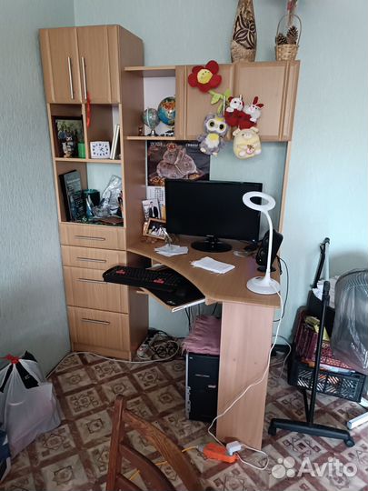 Компьютерный стол угловой бу