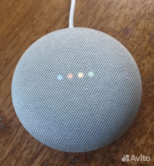 Колонка Google Home mini