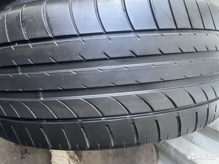 Dunlop SP QuattroMaxx 275/40 R22