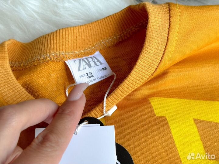 Костюмы Zara для детей 122 новые