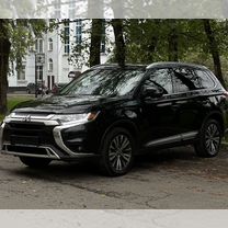 Mitsubishi Outlander 2.4 CVT, 2020, 136 000 км, с пробегом, цена 2 500 000 руб.