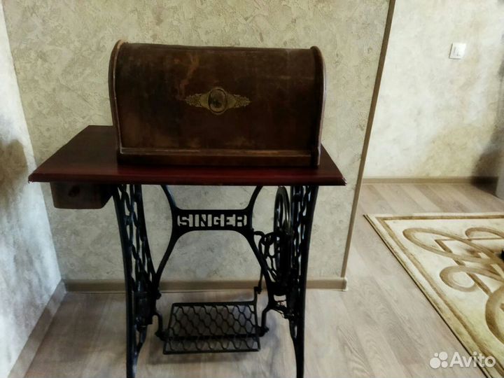 Швейная машинка Singer ножная