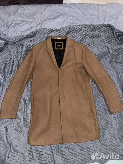 Коричневое Пальто