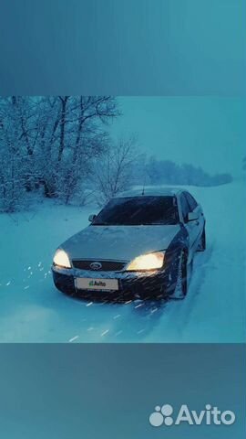 Ford Mondeo 1.8 МТ, 2004, битый, 366 666 км