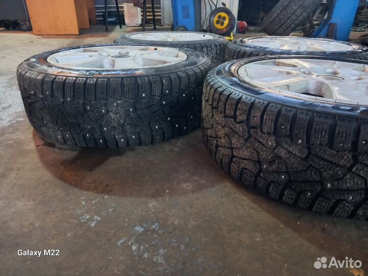 Колеса зимние 195/50 r15