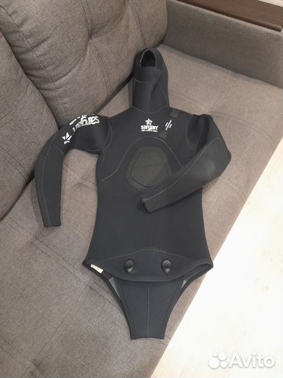 Гидрокостюм