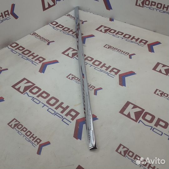 Накладка крышки багажника KIA sportage