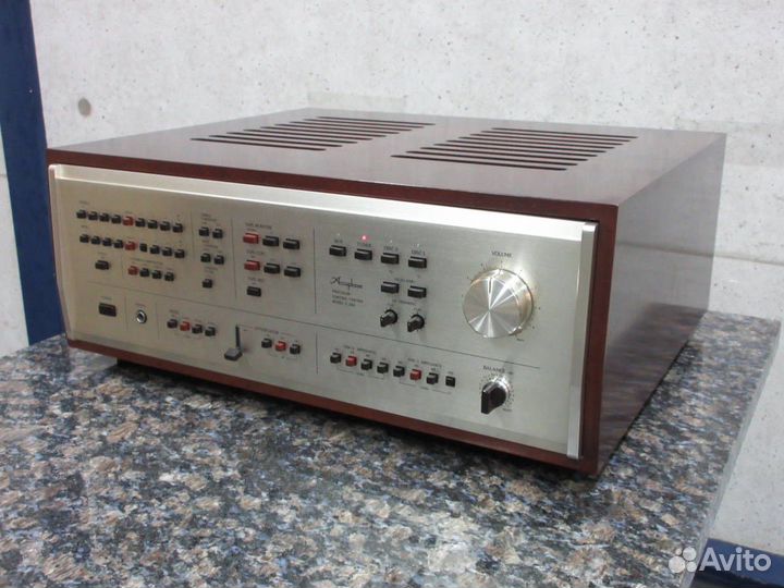 Accuphase C-240 Усилитель предварительный