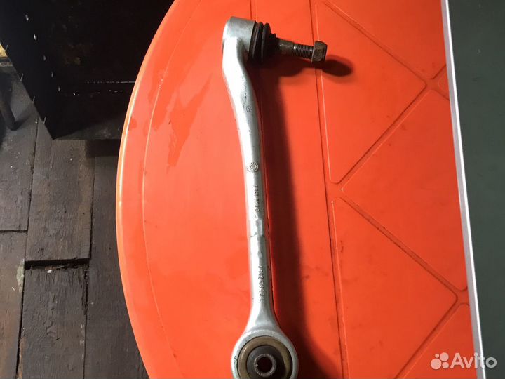 Рычаг левый передний Бмв е38