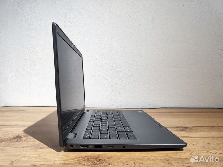 Ноутбук Dell Latitude 14 i5-1335U 8GB 256GB SSD