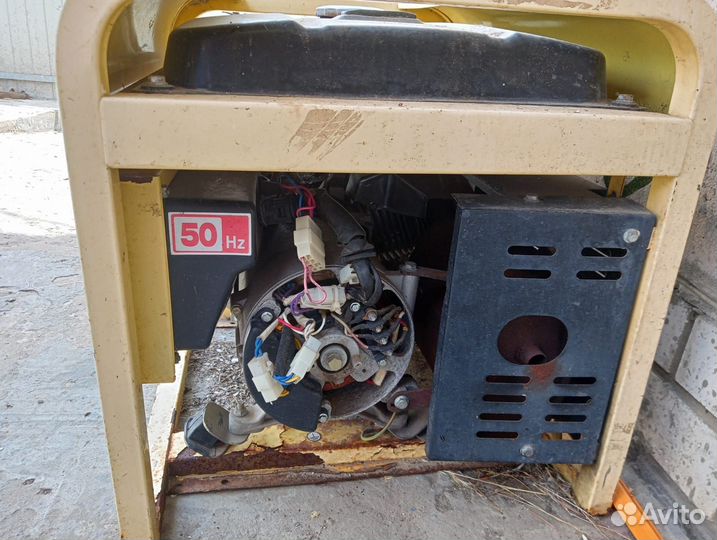 Генератор бензиновый трехфазный 7кв
