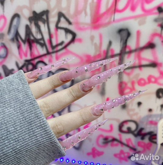 Мастер маникюра