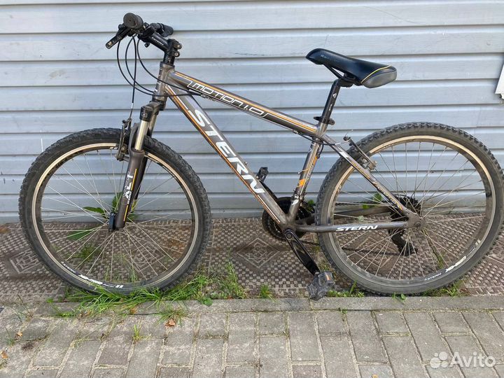 Велосипед алюминий Stern Motion 1.0 на 26 колёсах