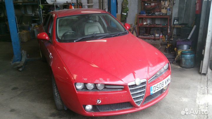 Разбор на запчасти Alfa Romeo 159