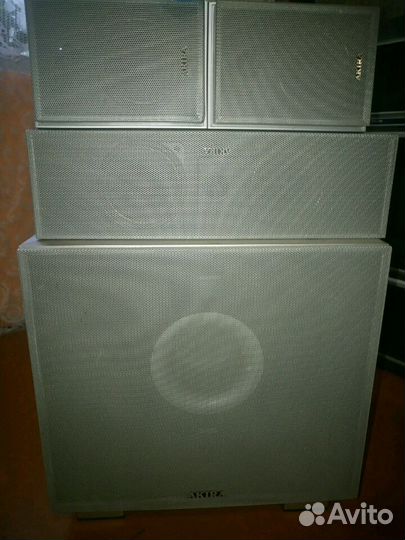 Колонки Akira, активный сабвуфер Akira