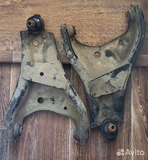 Рычаги передней подвески Renault Duster