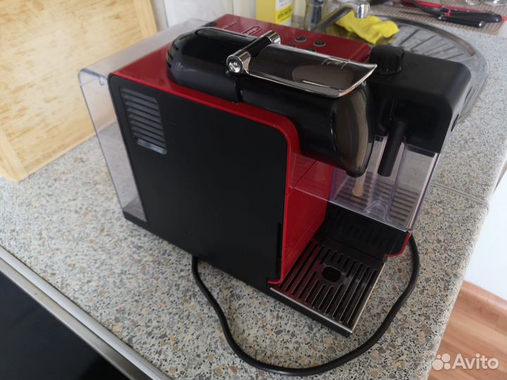 Кофемашина Nespresso Delonghi капсульная