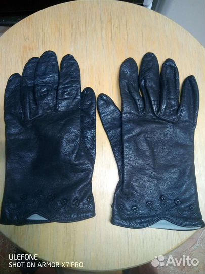 Перчатки женские кожаные 8.5 размер