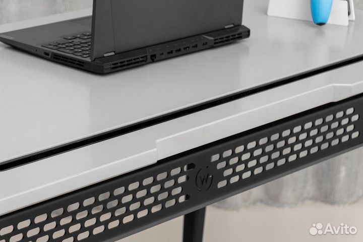 Стол офисный