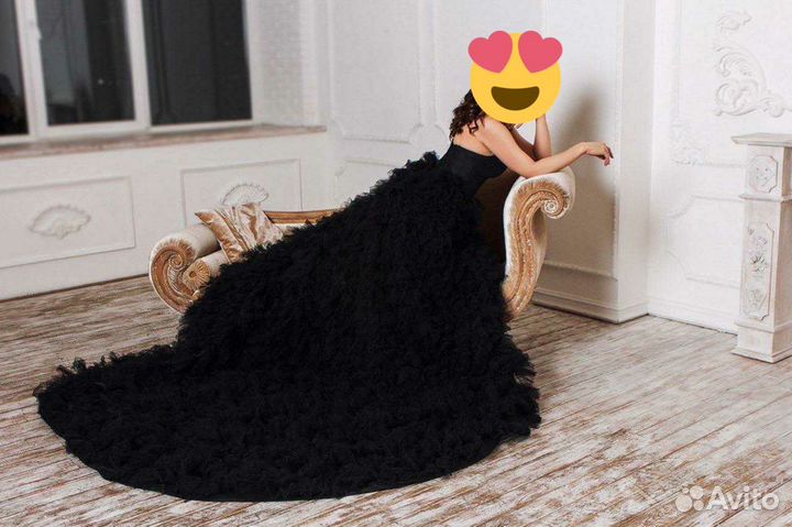 Платье со шлейфом