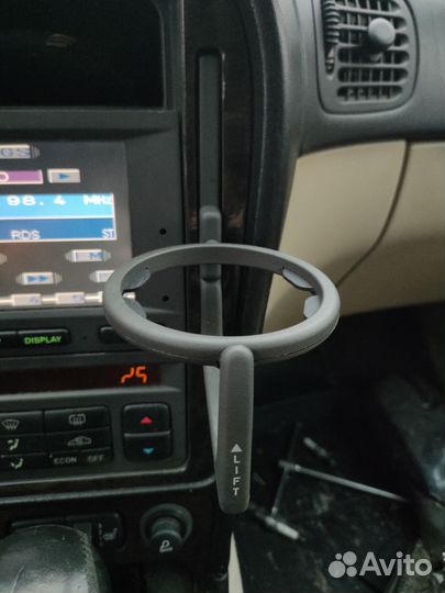 Подстаканник Saab 9-5