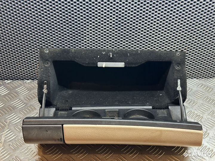 Бардачок Mercedes-Benz W210