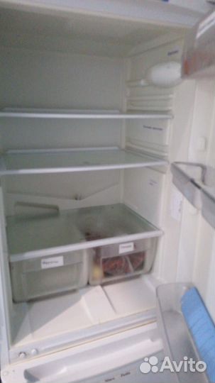 Холодильник indesit
