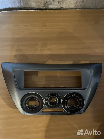 Консоль mitsubishi lancer 9