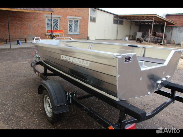 Новая моторная лодка 38 Р