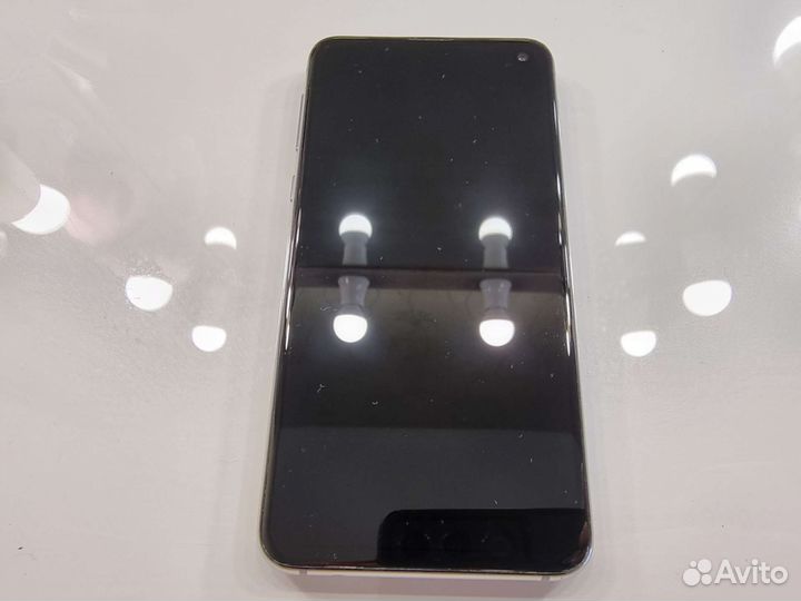 Samsung Galaxy S10e